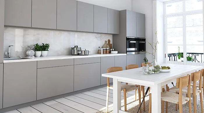 Bauarena Küchenwelt: Moderne Küche mit Küchenrückwand und Arbeitsplatte
