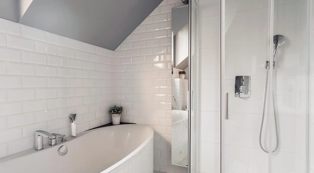 Bauarena Badwelt kleine Badezimmer