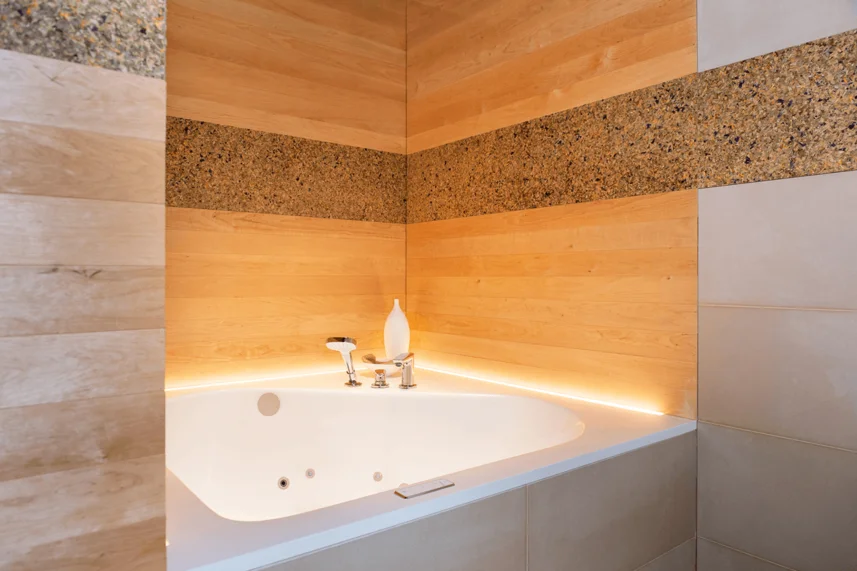 Küng Wellness AG: Whirlwannen
