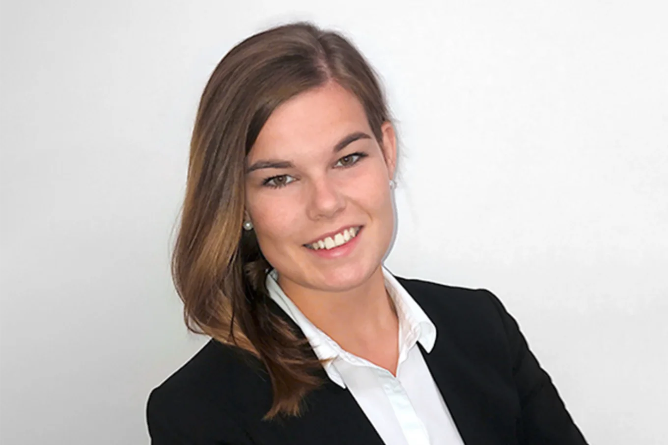 Frau Monique Breer