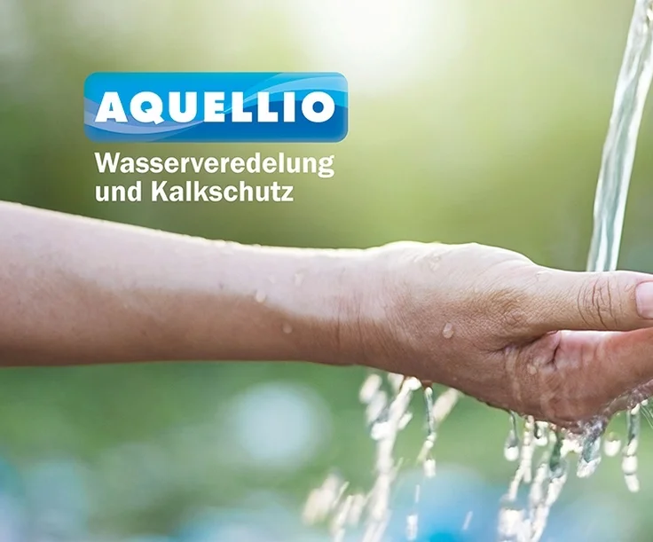 Hände unter fliessendem Wasser
